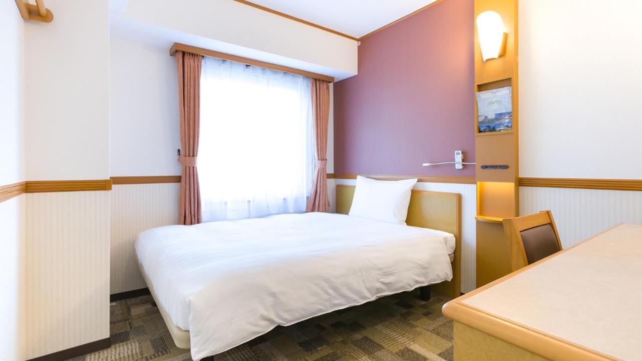 Toyoko Inn Sendai Nishi-Guchi Hirose-Dori Екстер'єр фото