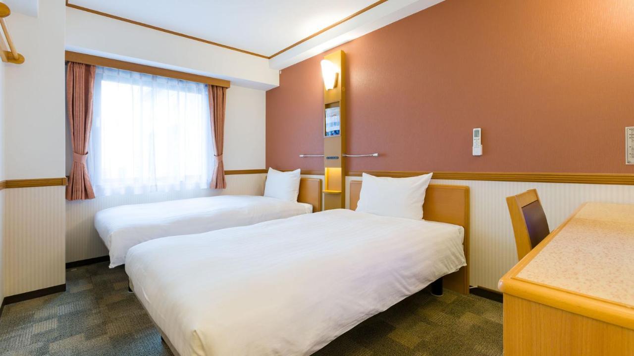 Toyoko Inn Sendai Nishi-Guchi Hirose-Dori Екстер'єр фото